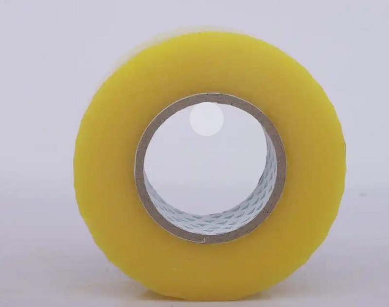 Для герметизации можно подобрать подходящую по назначению герметизирующую ленту.