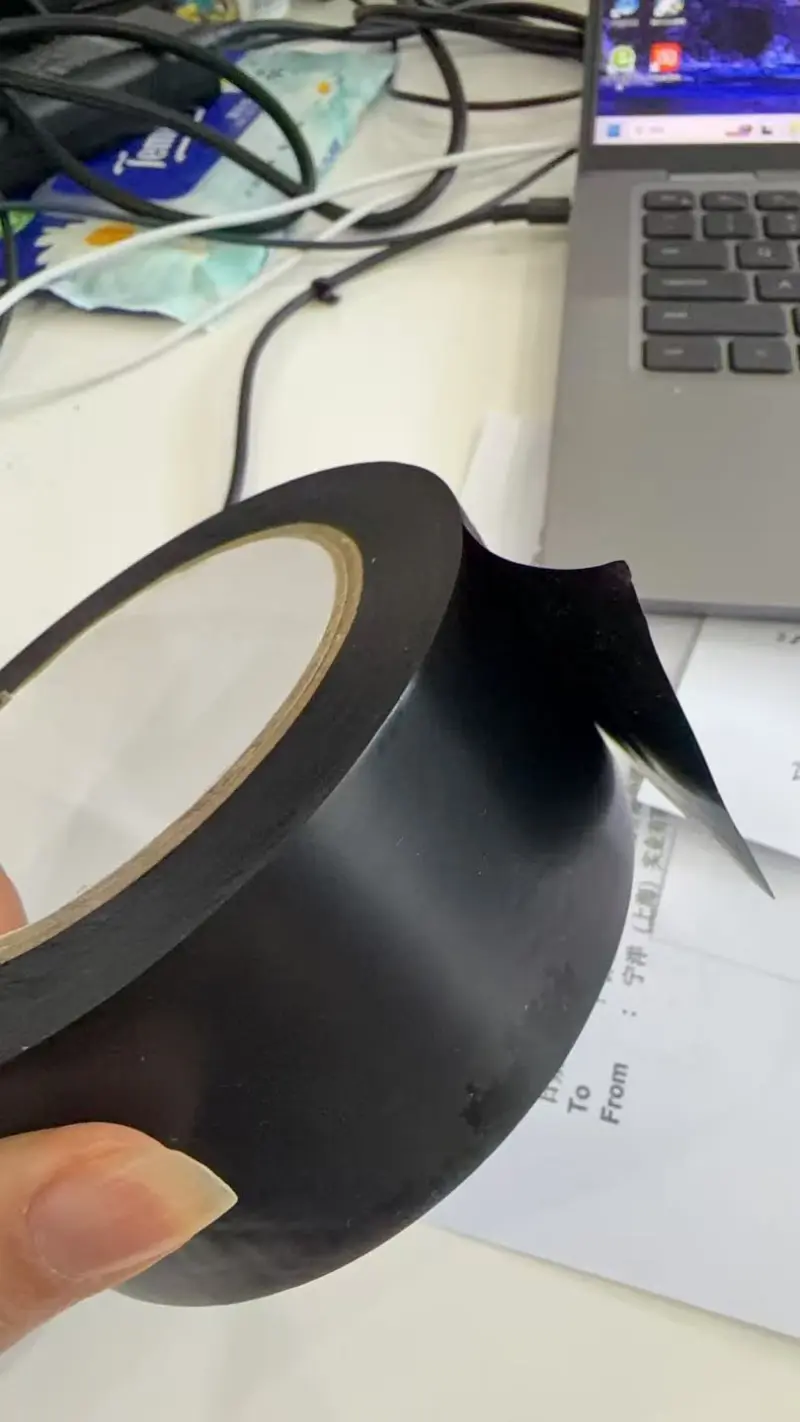 Являются ли тканевая лента и тканевый клей одним и тем же продуктом?